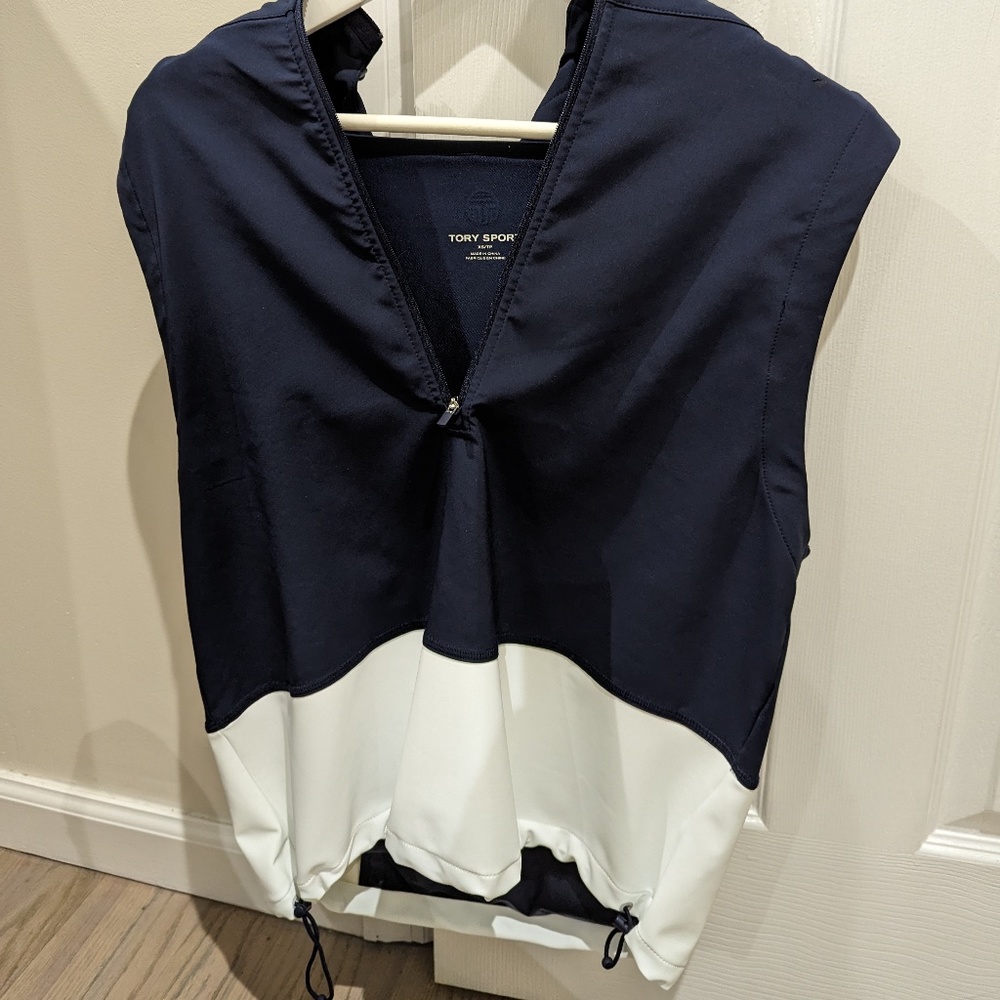 Tory Sport Hooded Running Vest